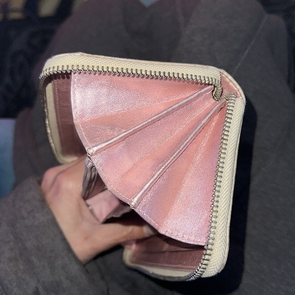 Coach Elegant Cream Heart-Patterned and signature C’s leather long zip Wallet - Picture 13 of 13